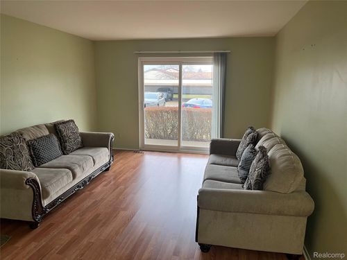 1-34731 Kimberly Dr, Sterling Heights, MI, 48312-5089 | Card Image