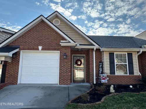 1432 Hazelgreen Way, Knoxville, TN, 37912-1256 | Card Image