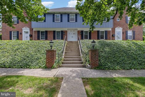 478 W Chocolate Ave, HERSHEY, PA, 17033-1637 | Card Image