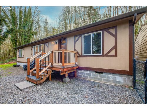 160 Allen Bros Dr, Castle Rock, WA, 98611-9482 | Card Image