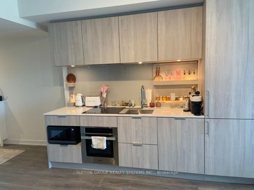 918-28 Ann St, Mississauga, ON, L5G0E1 | Card Image