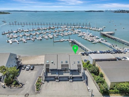 18-10 Milford St, Hull, MA, 02045-2045 | Card Image