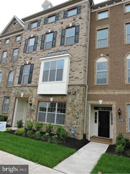 43112 India Wharf Sq, ASHBURN, VA, 20148-6632 | Card Image