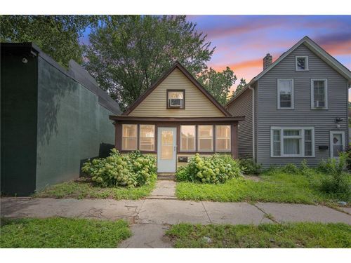950 Marion St, Saint Paul, MN, 55117-5344 | Card Image