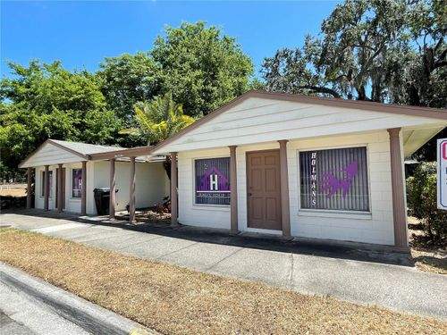 909 W Magnolia St, LEESBURG, FL, 34748-5729 | Card Image