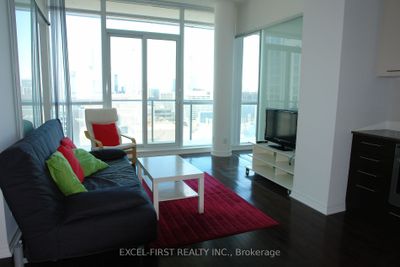 PH207 - 770 Bay St, Condo with 1 bedrooms, 2 bathrooms and null parking in Toronto ON | Image 2