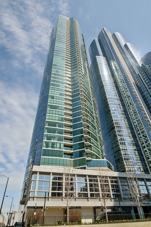 805-1201 S Prairie Ave, Chicago, IL, 60605-3421 | Card Image