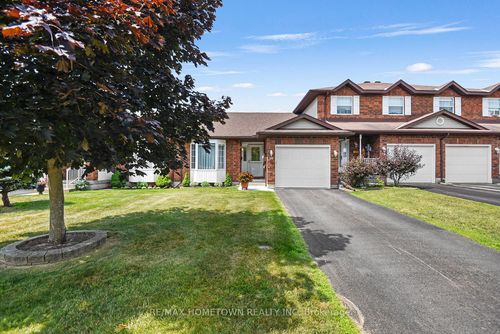 16 Wilmot Young Pl, Brockville, ON, K6V7H3 | Card Image