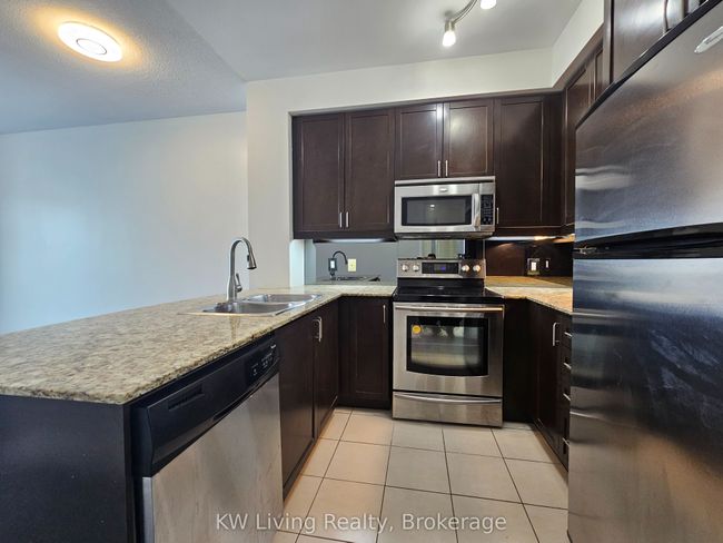1201 - 80 Absolute Ave, Condo with 2 bedrooms, 2 bathrooms and 1 parking in Mississauga ON | Image 5