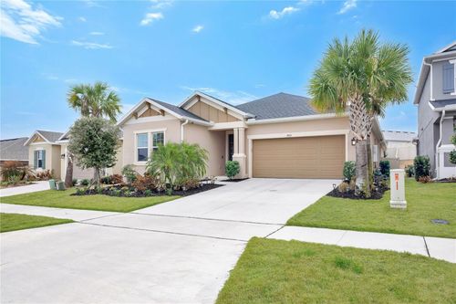2915 Crest Wave Dr, CLERMONT, FL, 34711-7525 | Card Image