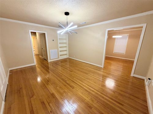 6520 Weslayan St, Houston, TX, 77005-4315 | Card Image