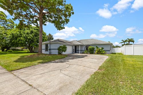 809 Kara Cir, Rockledge, FL, 32955-4087 | Card Image