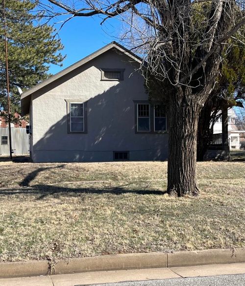 623 N Bluff Ave, Anthony, KS, 67003-2913 | Card Image