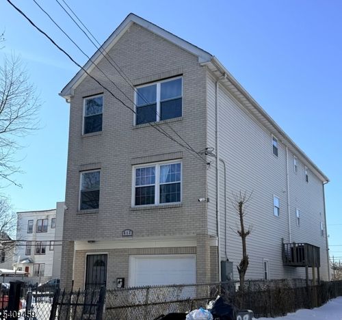 613 20th St, Irvington, NJ, 07111-4747 | Card Image