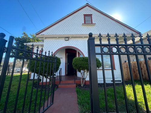 446 E Anderson St, Stockton, CA, 95206-1404 | Card Image