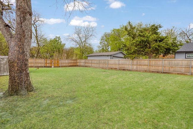 310 W Mcgee St, House other with 2 bedrooms, 2 bathrooms and null parking in Sherman TX | Image 24