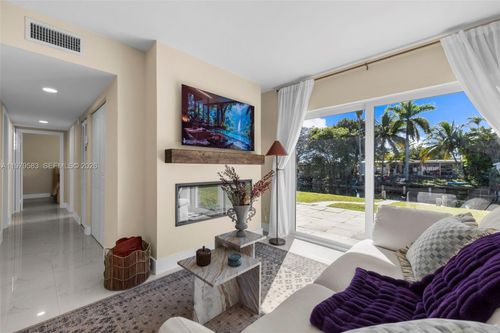 10750 Sw 43rd Ln, Miami, FL, 33165-4857 | Card Image