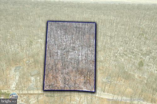 448 Maverick Trl, HEDGESVILLE, WV, 25427-6210 | Card Image