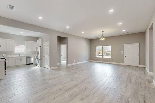 706 Poinsettia Dr, Lancaster, TX, 75146-2222 | Card Image
