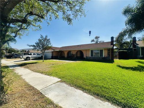 10642 Cypress Ave, Fontana, CA, 92337-7421 | Card Image