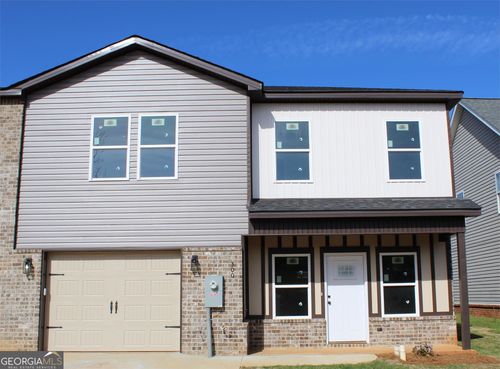 300 Beau Claire Cir, Byron, GA, 31008-3364 | Card Image