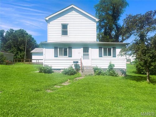 238 N Main St, Hillsboro, IL, 62049-1127 | Card Image