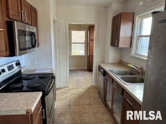 603 E Old 36, House other with 3 bedrooms, 2 bathrooms and null parking in Alexander IL | Image 5
