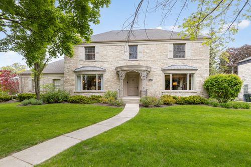 6657 N Le Mai Avenue, Lincolnwood, IL, 60712 | Card Image