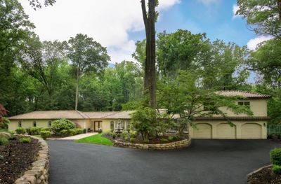 1121 Winding Dr, House other with 6 bedrooms, 5 bathrooms and null parking in CHERRY HILL NJ | Image 2