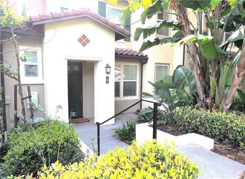 82 Vermillion, Irvine, CA, 92603-0609 | Card Image