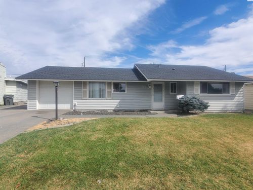 305 S Mayfield St, Kennewick, WA, 99336-5016 | Card Image