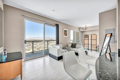 2709-200 W Sahara Ave, Las Vegas, NV, 89102-5002 | Card Image