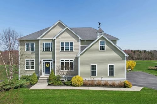 93 Magill Dr, Grafton, MA, 01519-1324 | Card Image