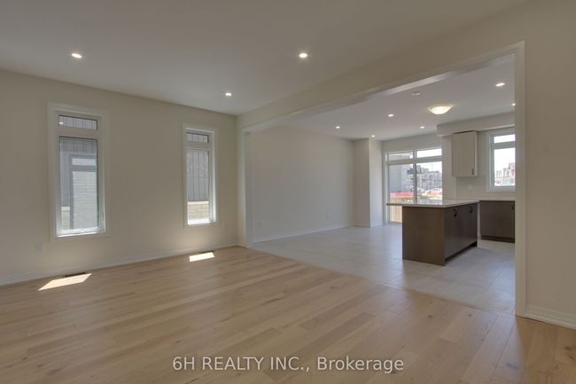 2610 Hibiscus Dr, House attached with 3 bedrooms, 3 bathrooms and 1 parking in Pickering ON | Image 9