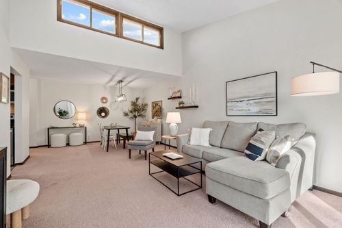 apt-242-2670 Oxford St N, Roseville, MN, 55113-2052 | Card Image