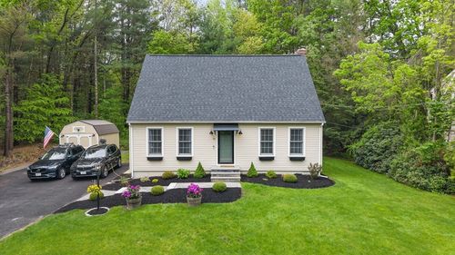 10 Old Broad St, Jefferson, MA, 01522-1139 | Card Image