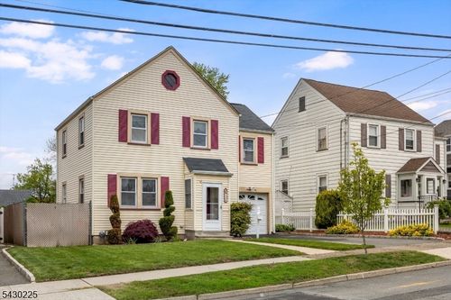 136 Sunset Ave, North Arlington, NJ, 07031-5929 | Card Image