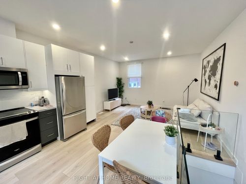 5-367 Howland Ave, Toronto, ON, M5R3C1 | Card Image
