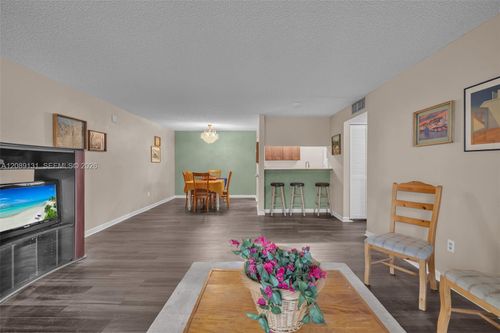 614-8600 Sw 149th Avenue, Miami, FL, 33193 | Card Image