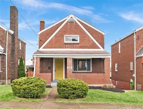 228 W Marigold St, Munhall, PA, 15120-2233 | Card Image