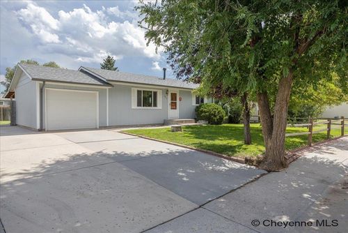 4511 Glendo Ave, Cheyenne, WY, 82001-2012 | Card Image