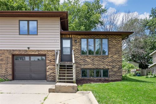 1914 12th Avenue, Coralville, IA, 52241 | Card Image