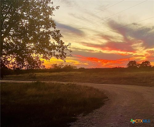 569 Burdette Wells Rd, Lockhart, TX, 78644-4952 | Card Image