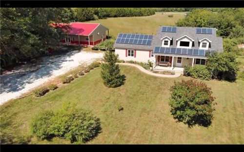 23338 Kissinger Rd, Leavenworth, KS, 66048-7146 | Card Image