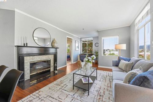 apt-5203-535 Pierce St, Albany, CA, 94706-1059 | Card Image