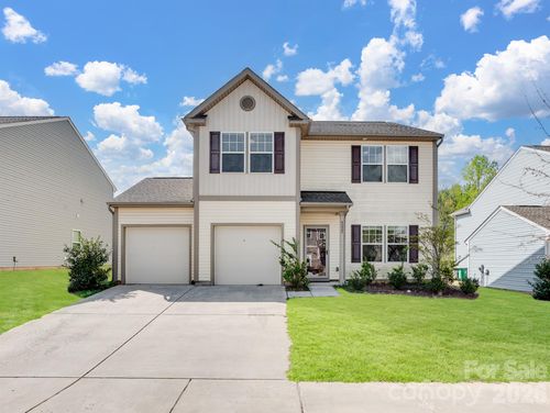 4225 Stockbrook Dr, Charlotte, NC, 28215-5409 | Card Image