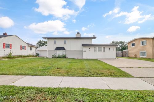 1236 Richland St, Maumee, OH, 43537-3238 | Card Image