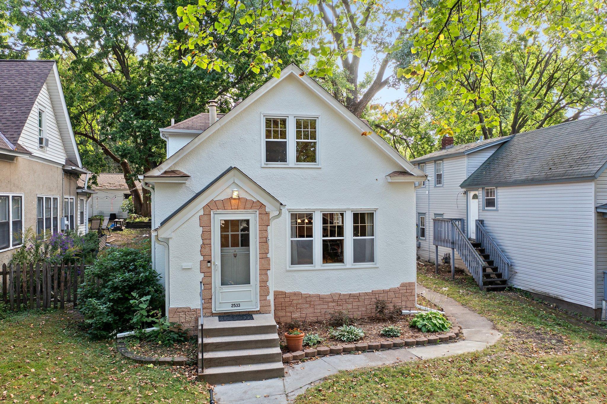 Pierce St, Minneapolis, MN 55418