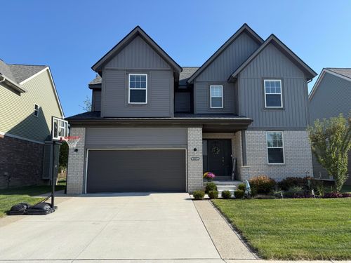 29371 Bayside Cir N, Chesterfield, MI, 48047-4950 | Card Image