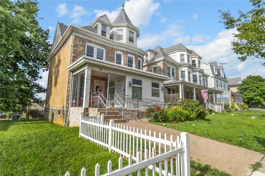 Residential Income in Easton 4